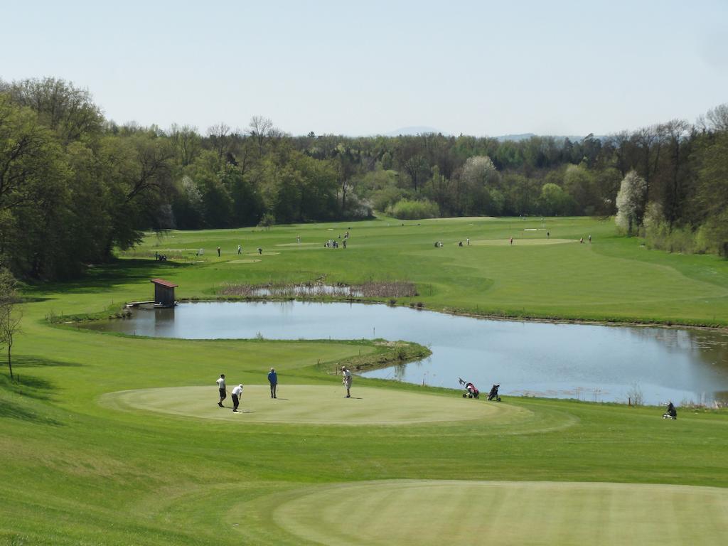 Golf Resort Kloech מראה חיצוני תמונה